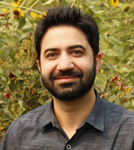 Imtiyaz Khanday Headshot